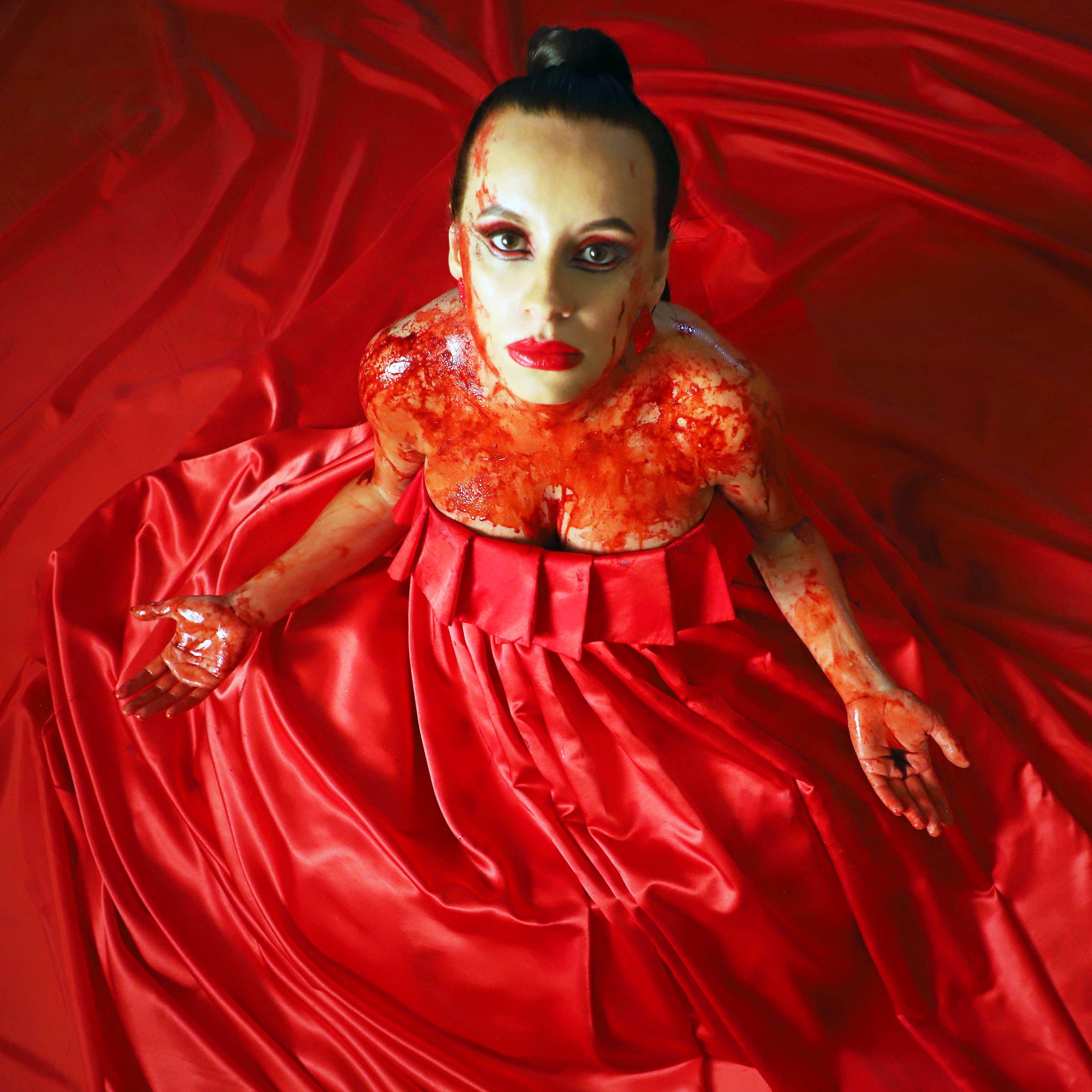 Single Review: Zaritza – ‘Shadows’